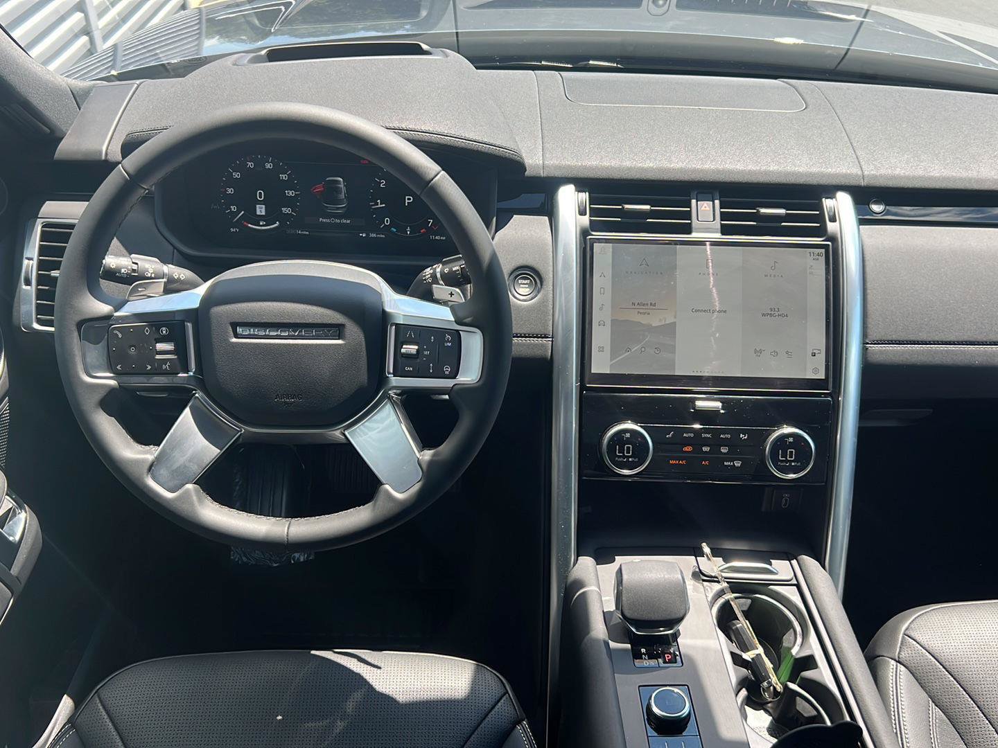 New 2026 Land Rover Discovery S AWD/4WD image 10
