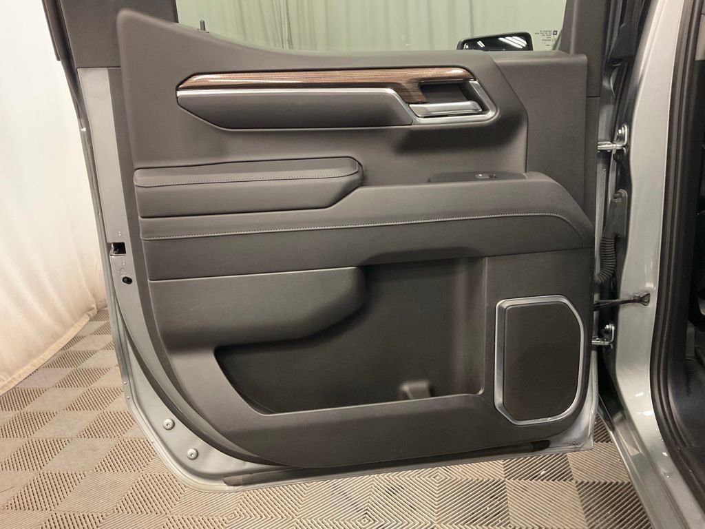 Used 2023 Chevrolet Silverado 1500 RST image 34