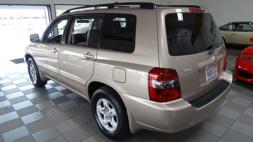 Used 2005 Toyota Highlander 2WD image 8