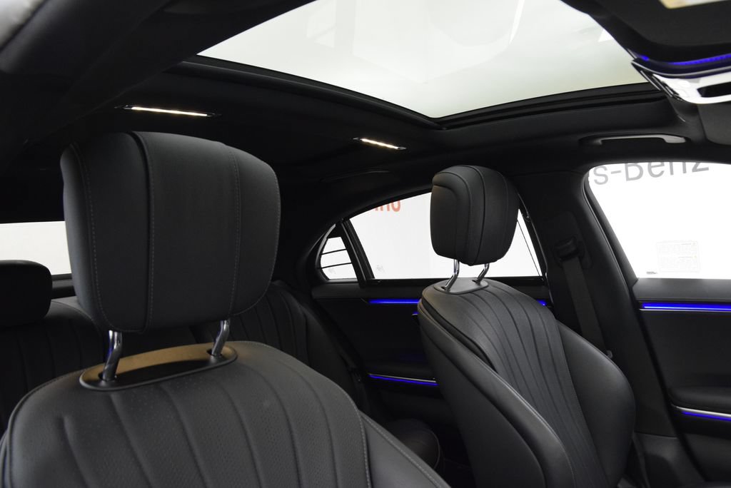 Certified 2022 Mercedes-Benz S 500 4MATIC image 17