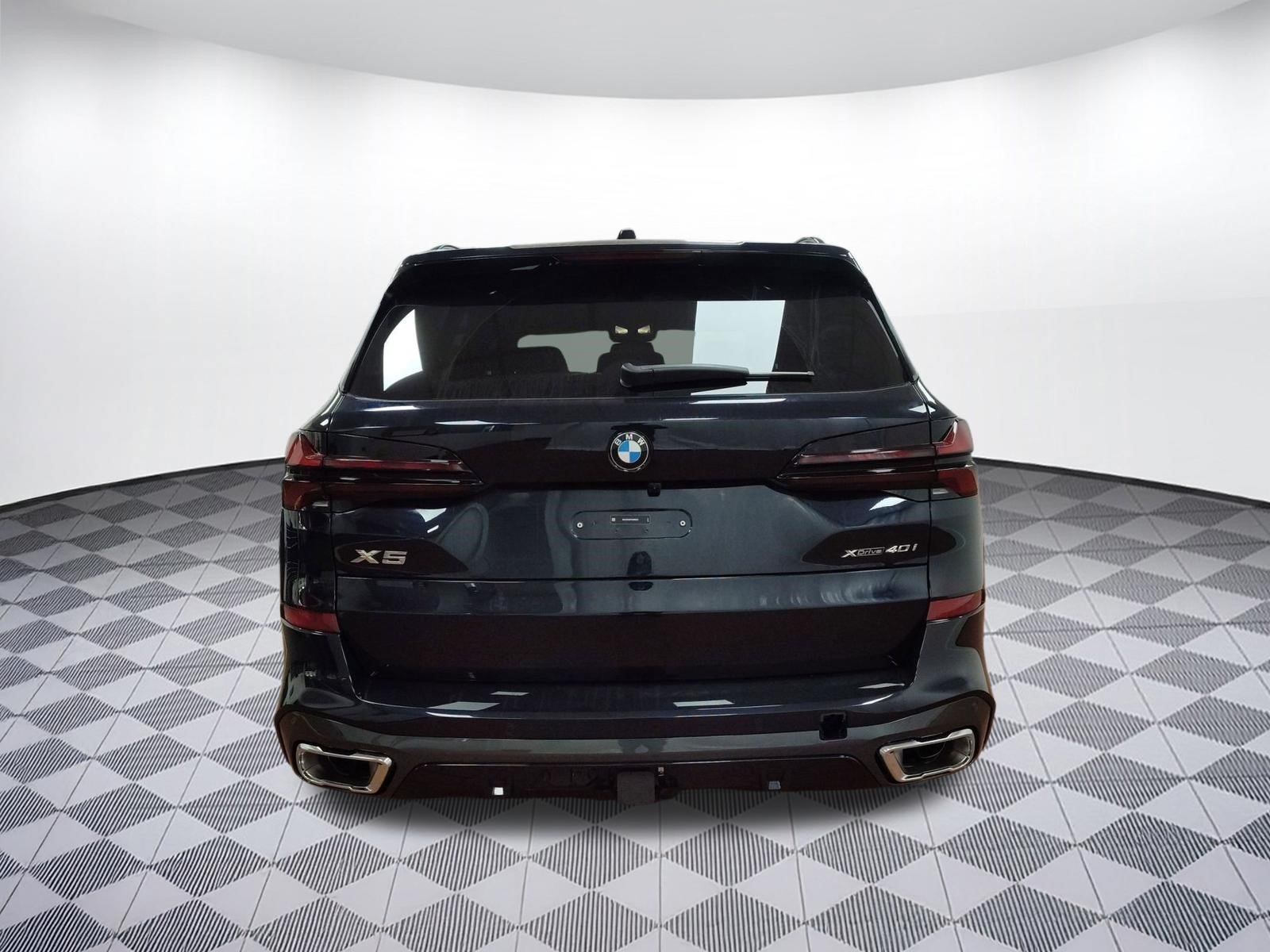 Used 2026 BMW X5 xDrive40i w/ M Sport Package AWD/4WD image 9