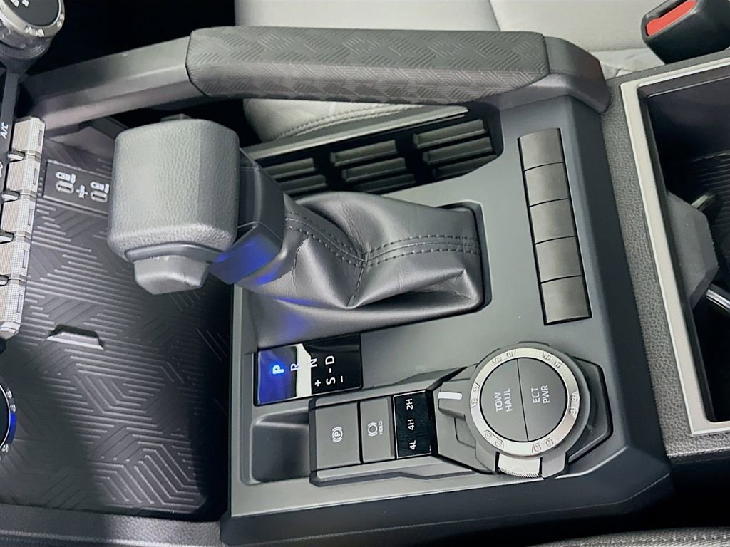 Certified 2025 Toyota Tacoma SR5 image 17