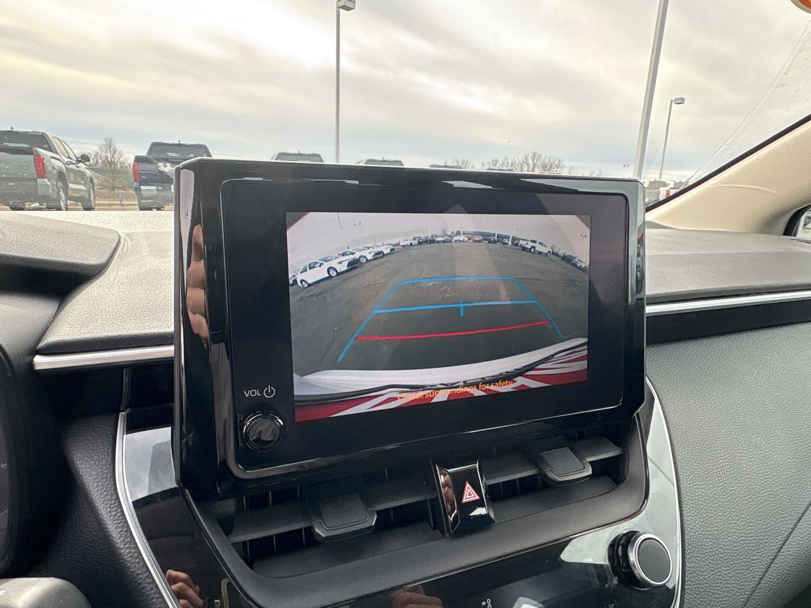 Used 2023 Toyota Corolla LE FWD image 24