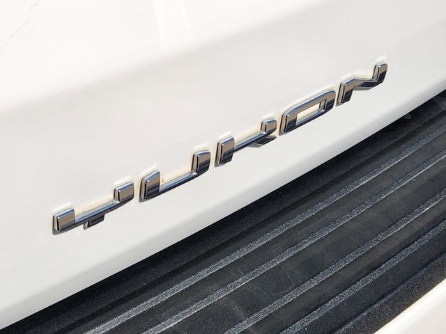 Used 2022 GMC Yukon SLT AWD/4WD image 11