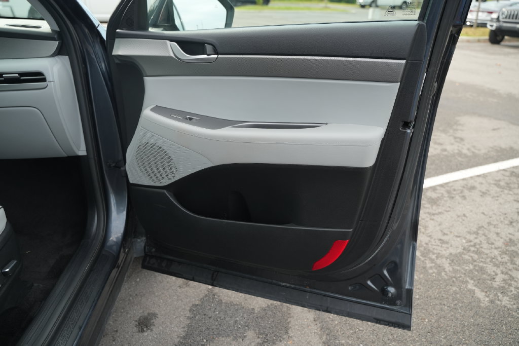 Used 2025 Hyundai Palisade SEL FWD image 21