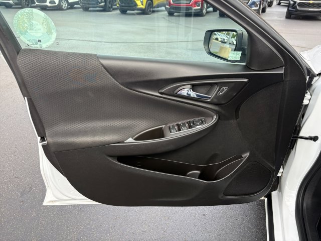 Used 2017 Chevrolet Malibu LS FWD image 17