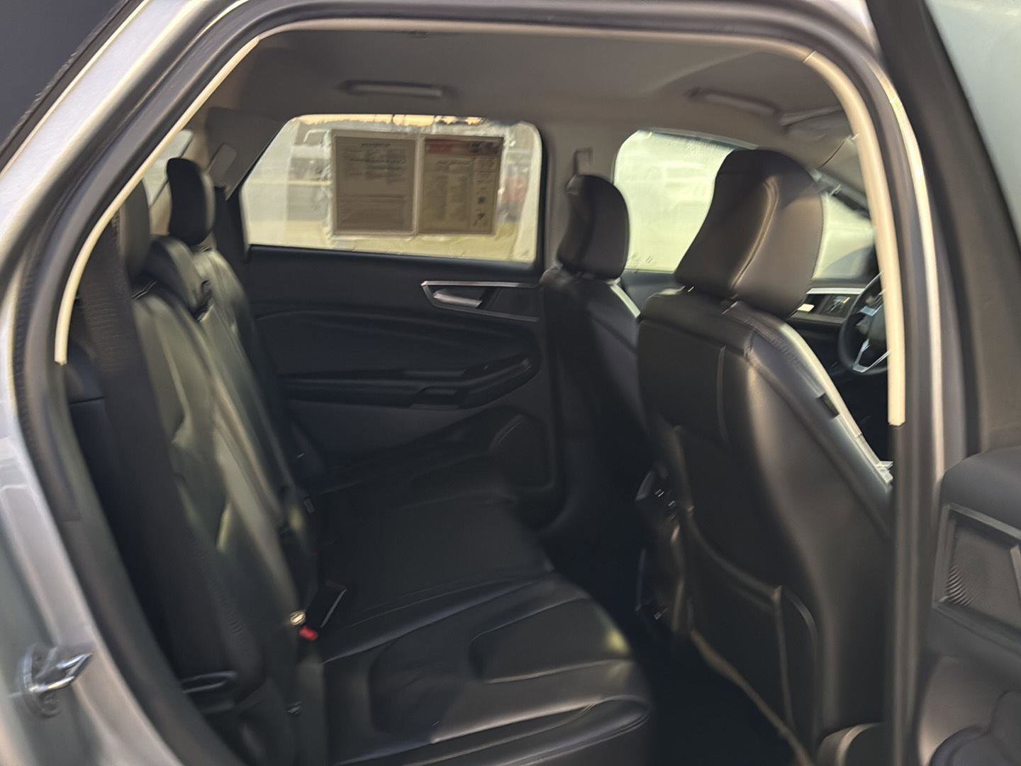 Used 2022 Ford Edge Titanium image 11