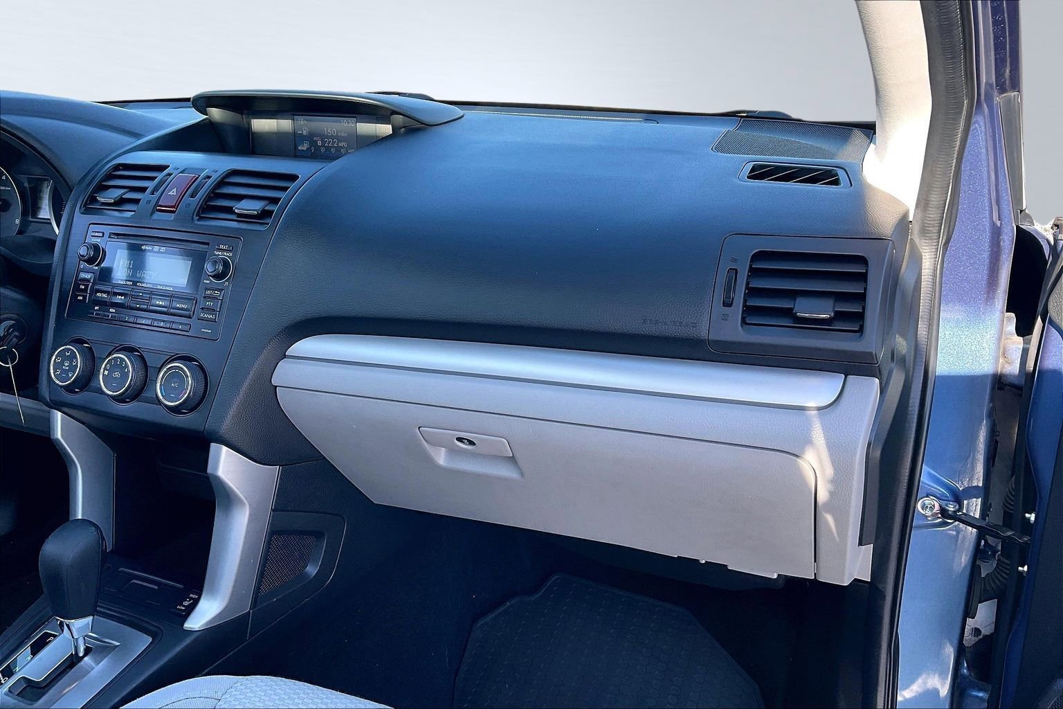 Used 2015 Subaru Forester 2.5i Premium w/ All-Weather Package image 15