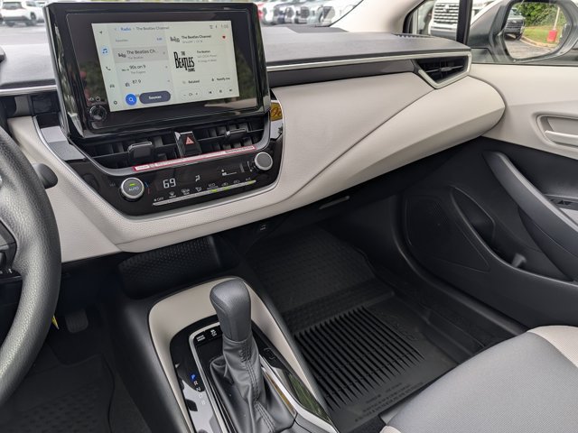 Used 2026 Toyota Corolla LE FWD image 24