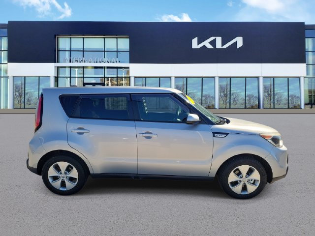 Used 2015 Kia Soul FWD image 3