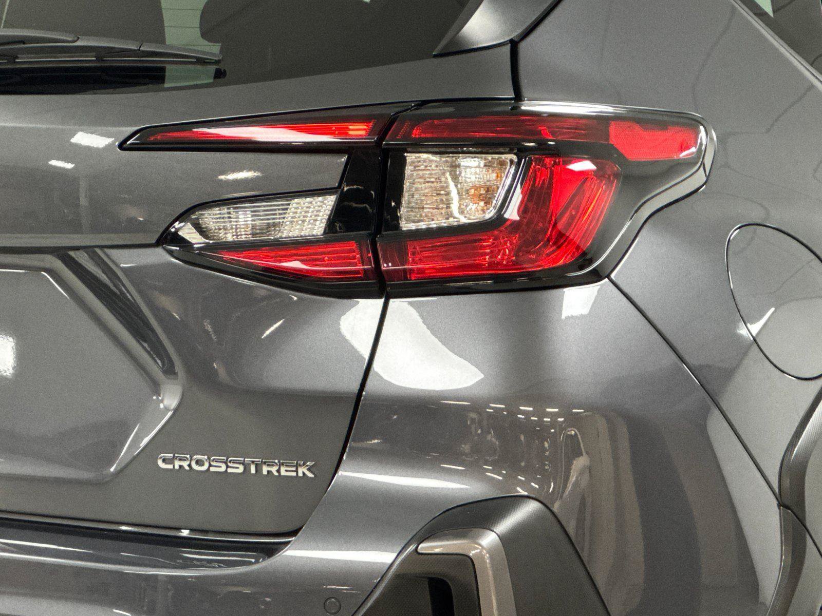 Used 2024 Subaru Crosstrek 2.5i Limited AWD/4WD image 26