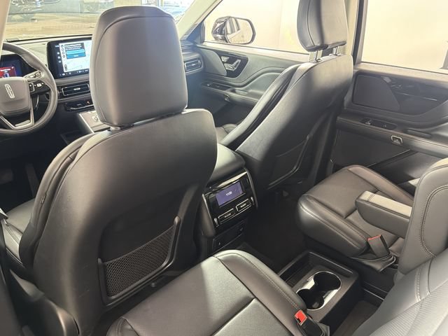 Used 2026 Lincoln Aviator AWD image 15