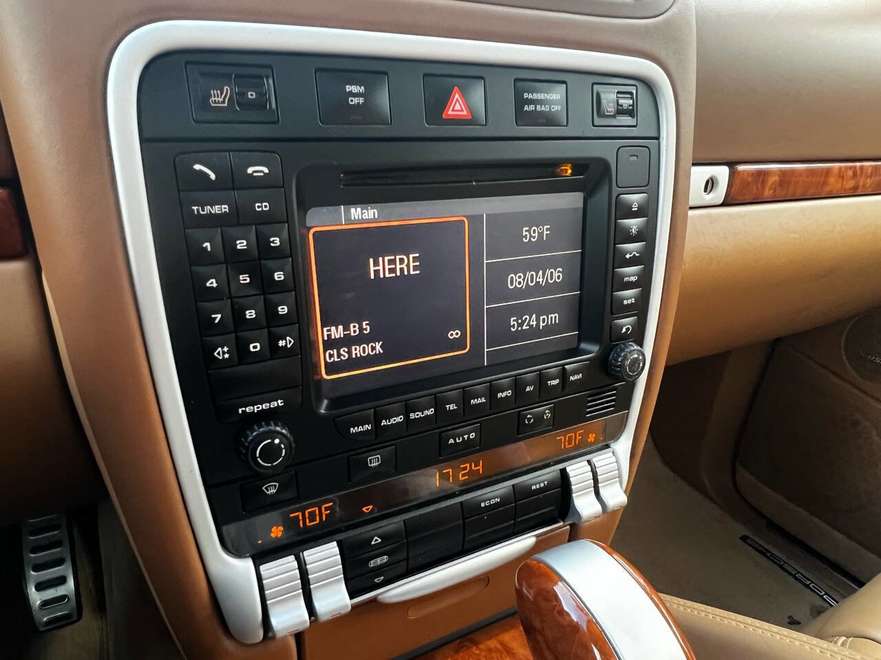 Used 2006 Porsche Cayenne Turbo image 21