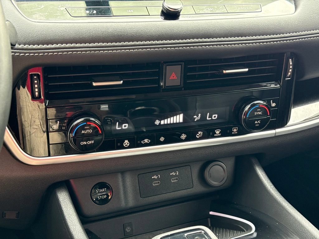 Certified 2025 Nissan Rogue SL FWD image 27