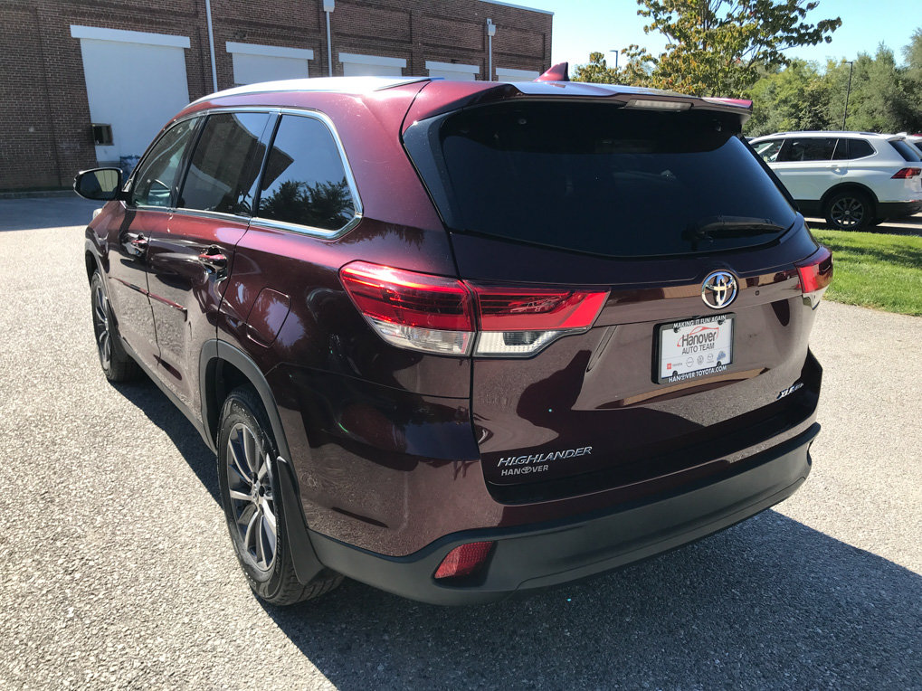 Used 2019 Toyota Highlander XLE AWD/4WD image 6
