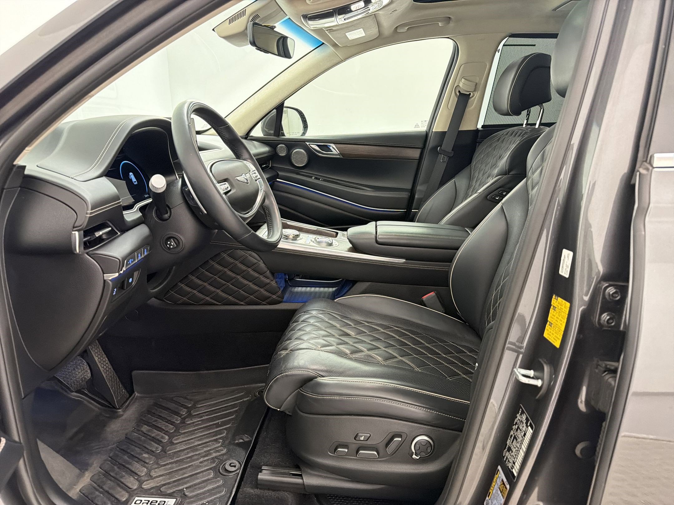 Used 2023 Genesis GV80 3.5T w/ Prestige Package image 5