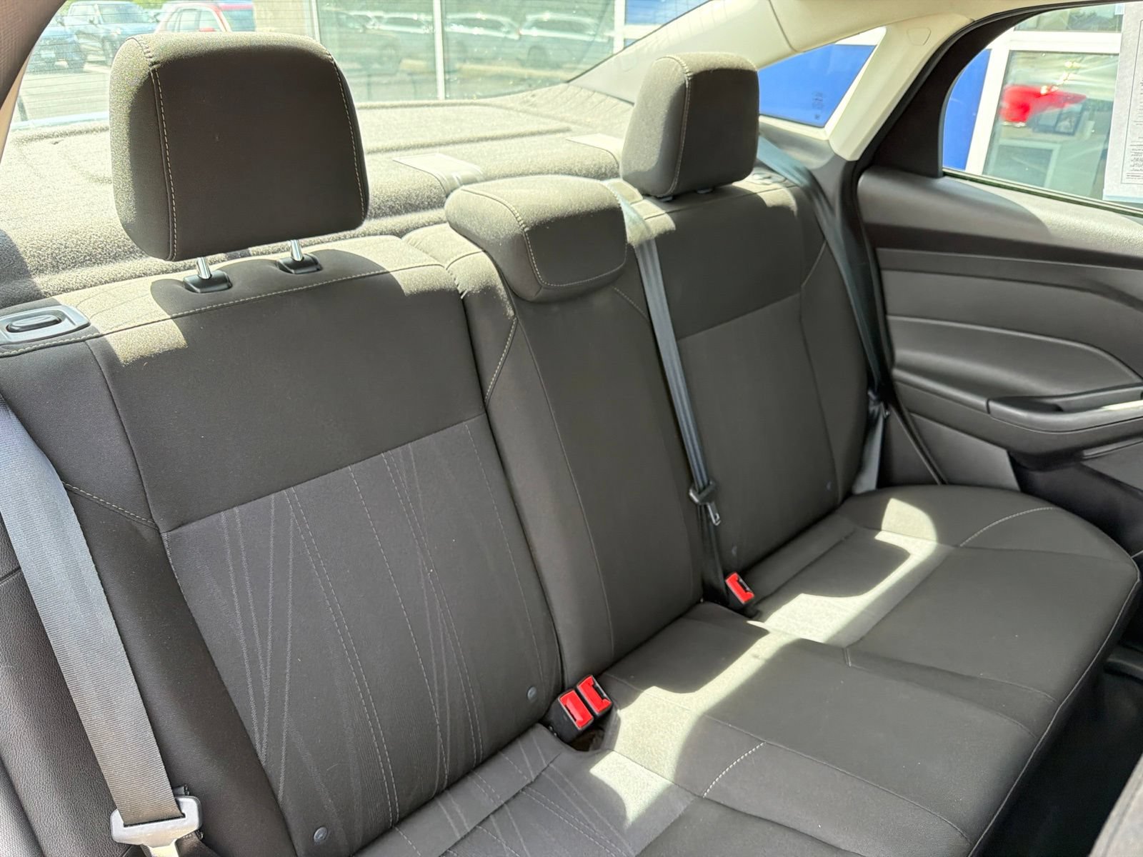 Used 2017 Ford Focus SE w/ Cold Weather Package FWD image 24