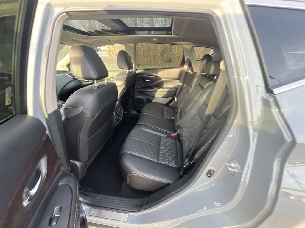 Used 2024 Nissan Murano Platinum w/ Cargo Package image 23