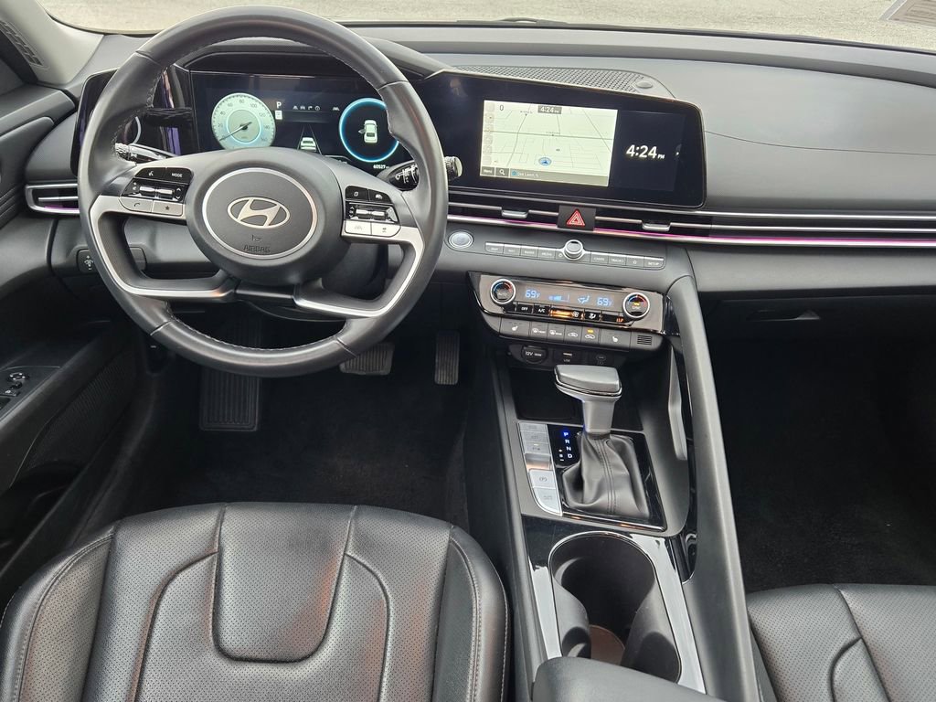 Used 2024 Hyundai Elantra Limited image 24