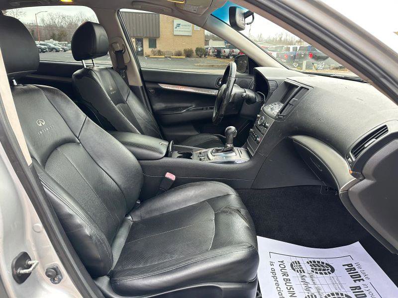 Used 2011 INFINITI G25 x w/ Moonroof Pkg AWD/4WD image 7
