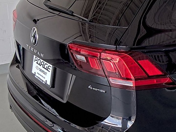 Used 2022 Volkswagen Tiguan SE R-Line image 14