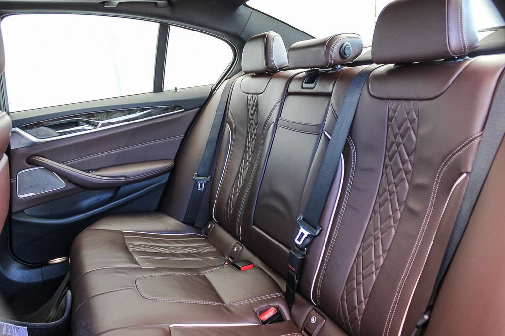 Used 2021 BMW 540i w/ Premium Package RWD image 19