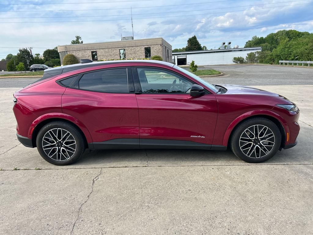 Used 2025 Ford Mustang Mach-E Premium AWD/4WD image 7