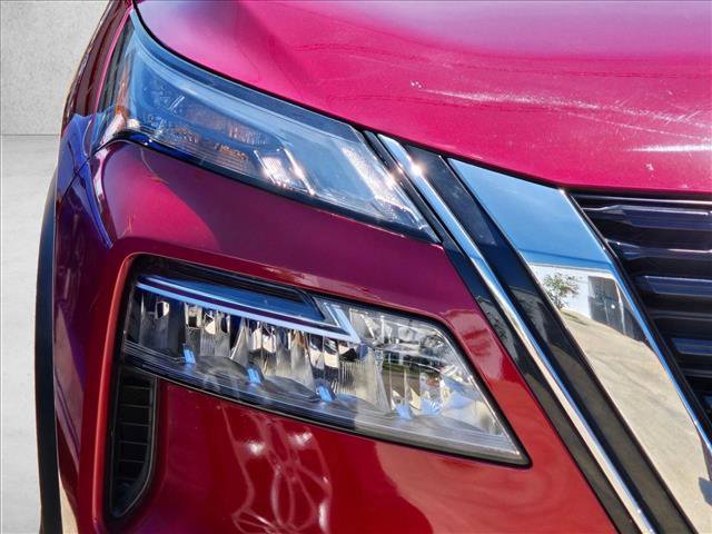 Used 2023 Nissan Rogue SV FWD image 9
