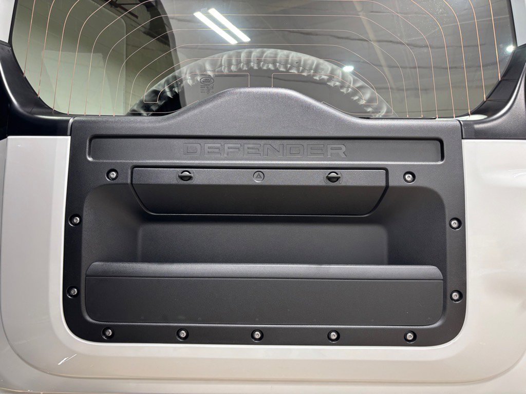 New 2025 Land Rover Defender 110 V8 image 44