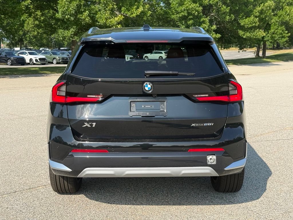 New 2026 BMW X1 xDrive28i w/ Technology Package AWD/4WD image 5