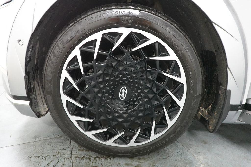 Used 2024 Hyundai Ioniq 5 Limited image 37