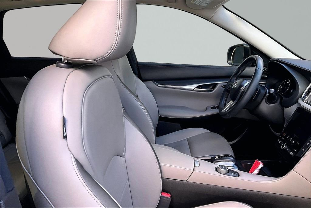 Used 2023 INFINITI QX50 Luxe image 29