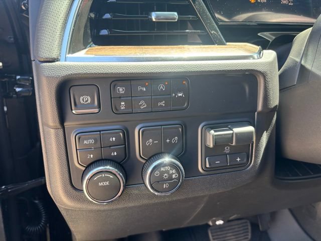 New 2026 Chevrolet Tahoe High Country w/ Sun And Tow Package AWD/4WD image 18