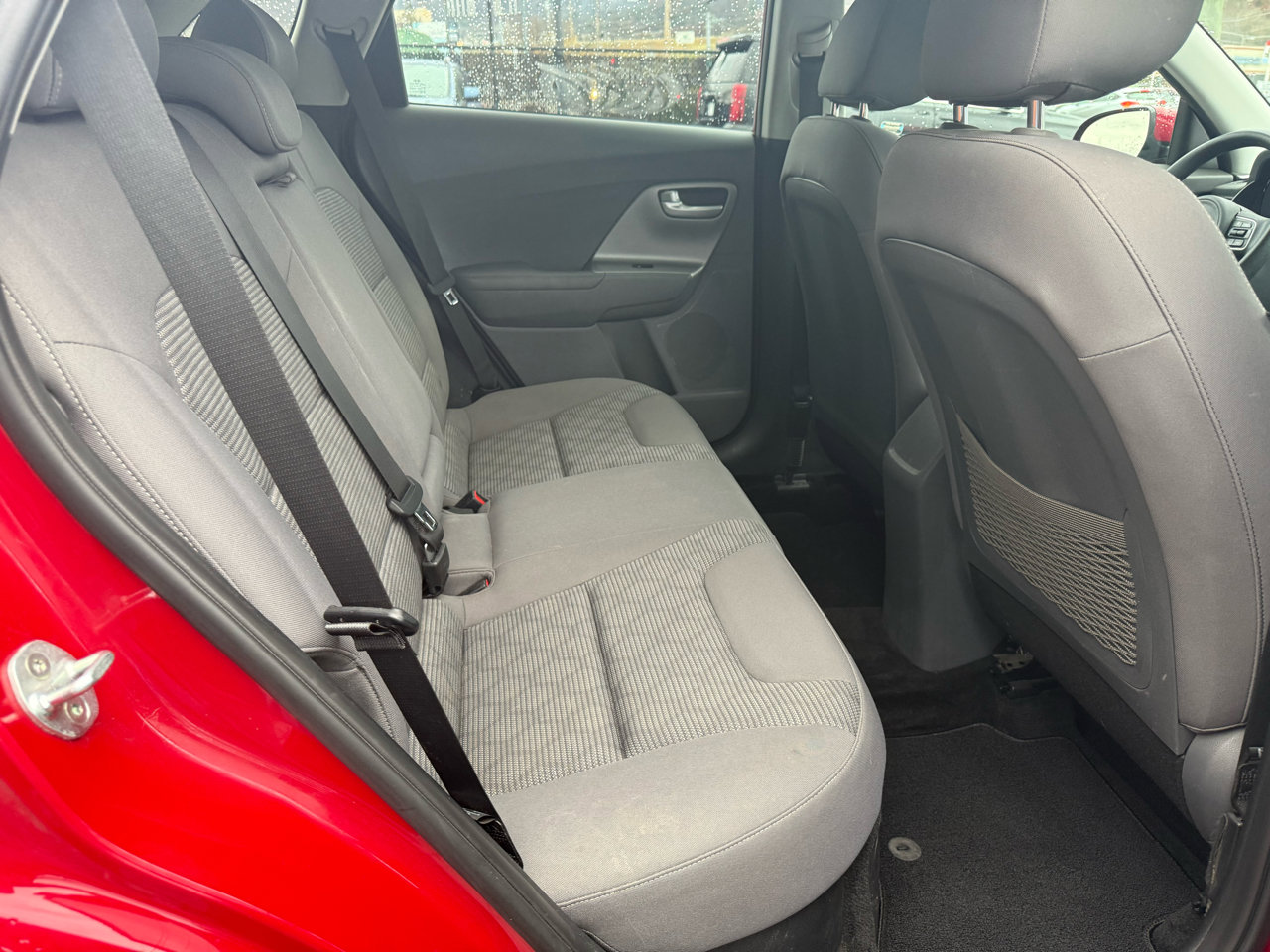 Used 2017 Kia Niro LX image 23