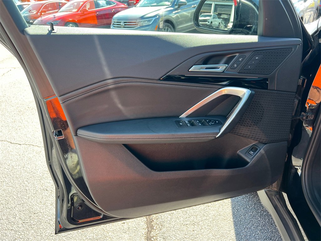 Used 2023 BMW X1 xDrive28i image 10