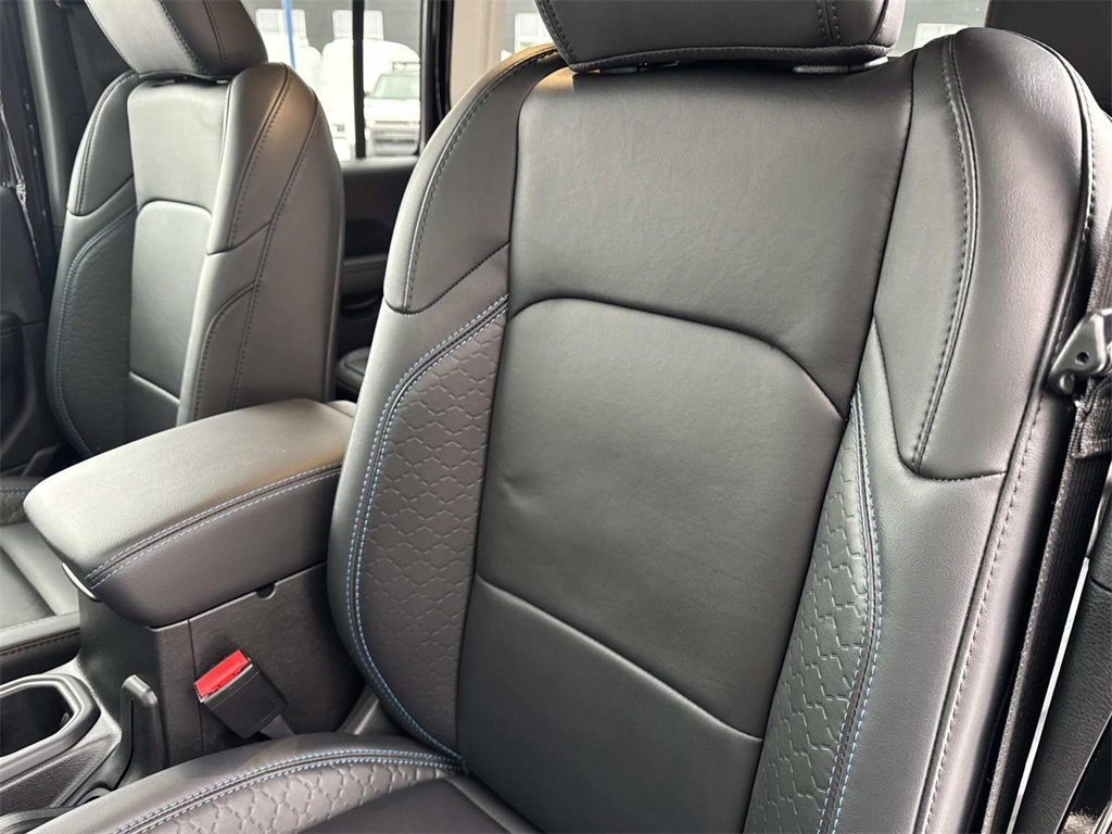 Used 2024 Jeep Wrangler High Altitude image 17