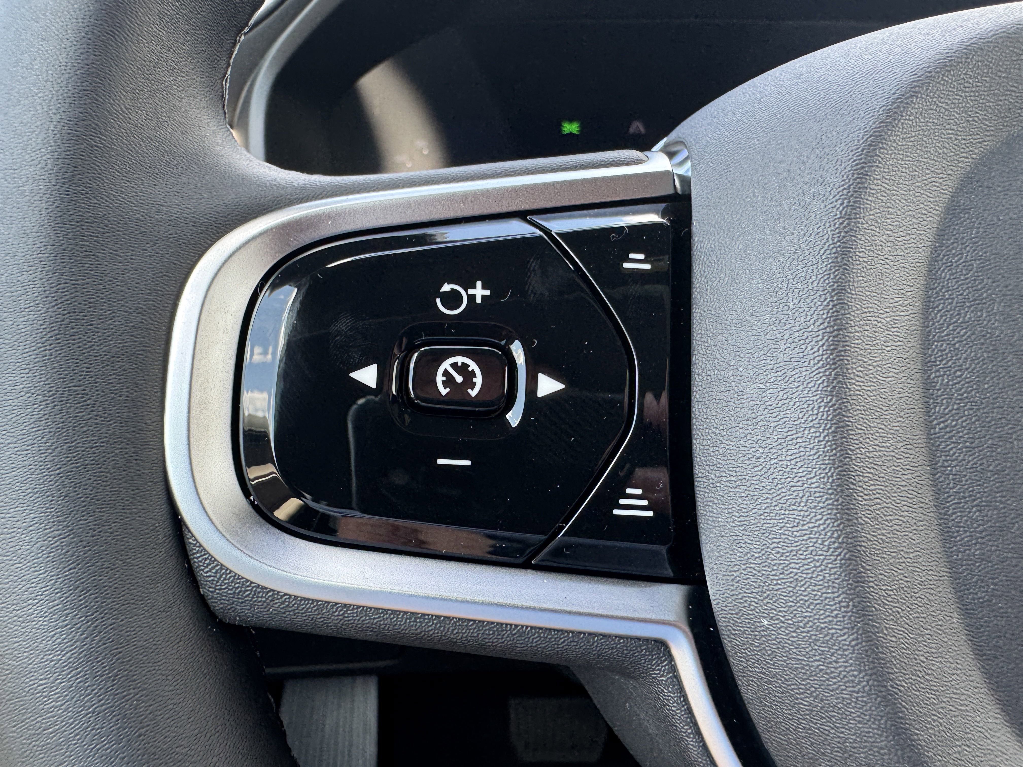 New 2026 Volvo XC90 B6 Plus image 29