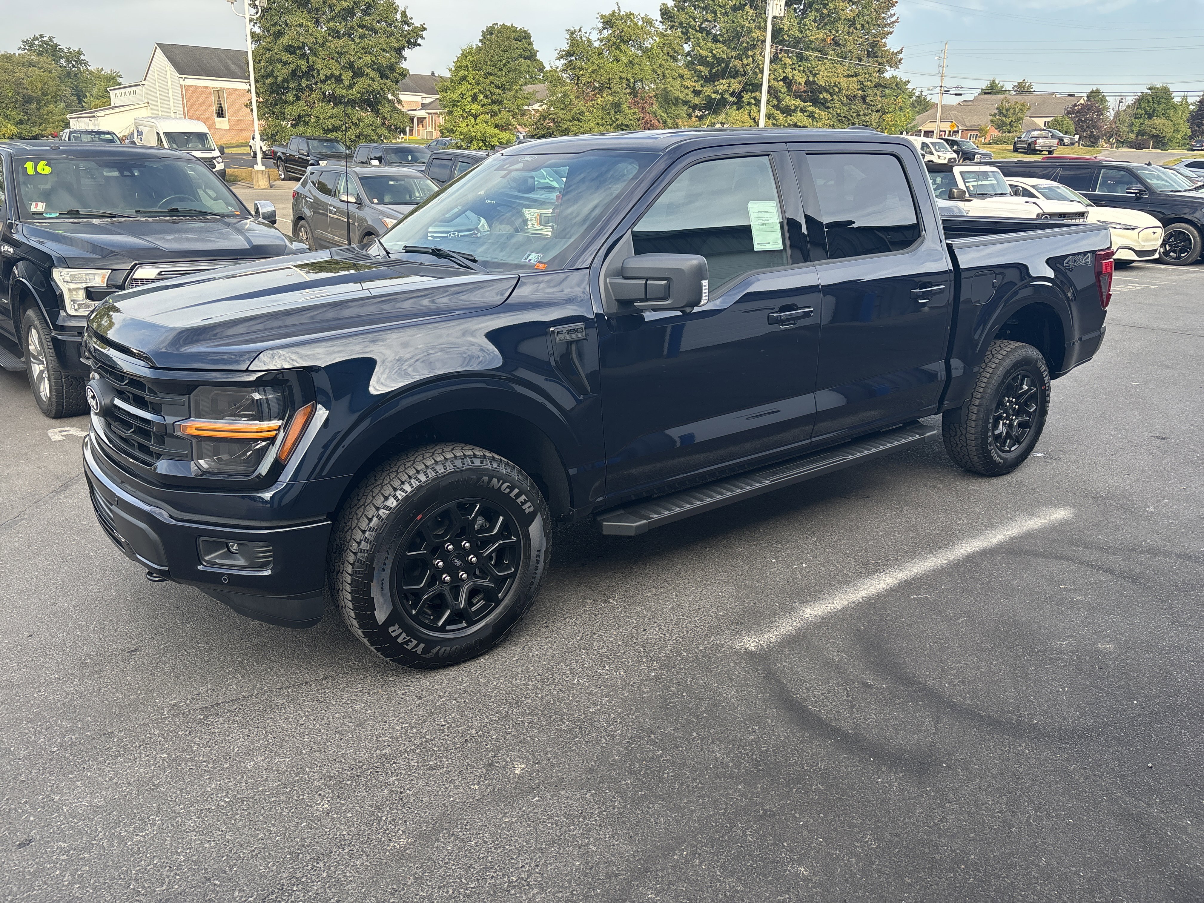 New 2025 Ford F150 XLT w/ Equipment Group 302A MID image 8