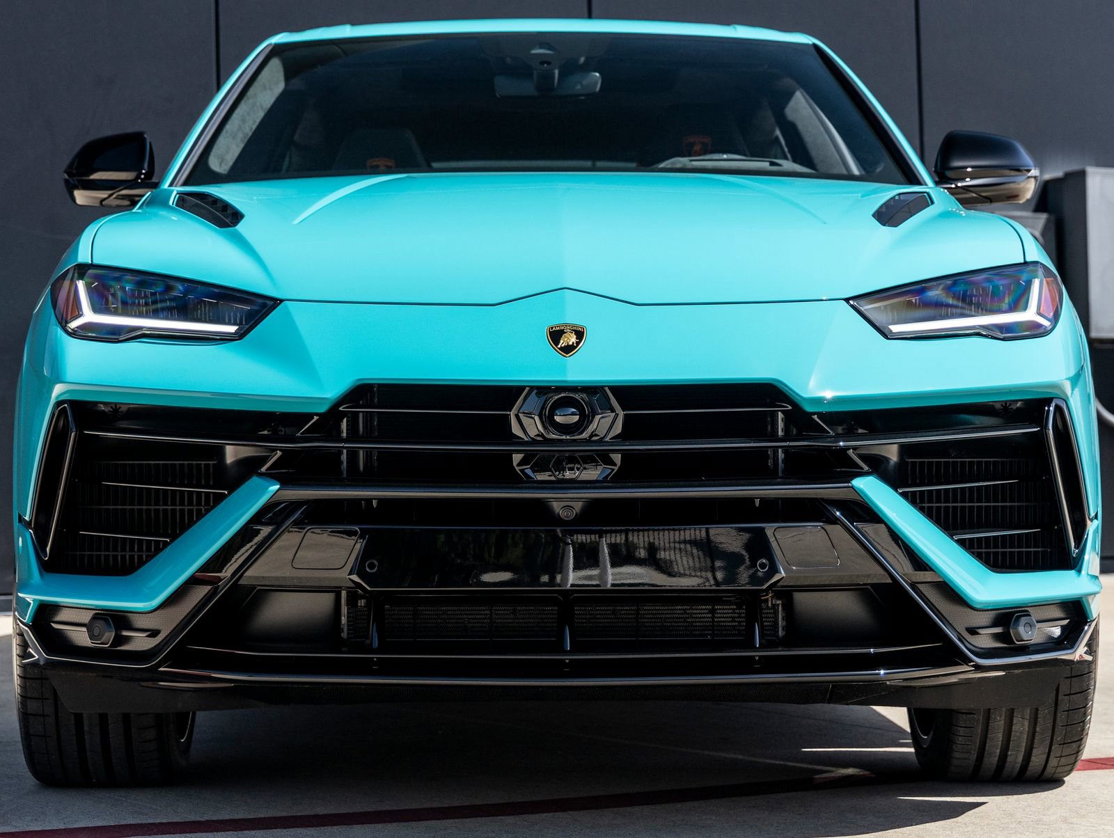 Used 2024 Lamborghini Urus S AWD/4WD image 4
