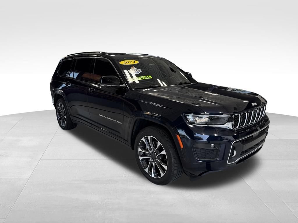 Used 2024 Jeep Grand Cherokee L Overland w/ Advanced Protech Group III AWD/4WD image 11