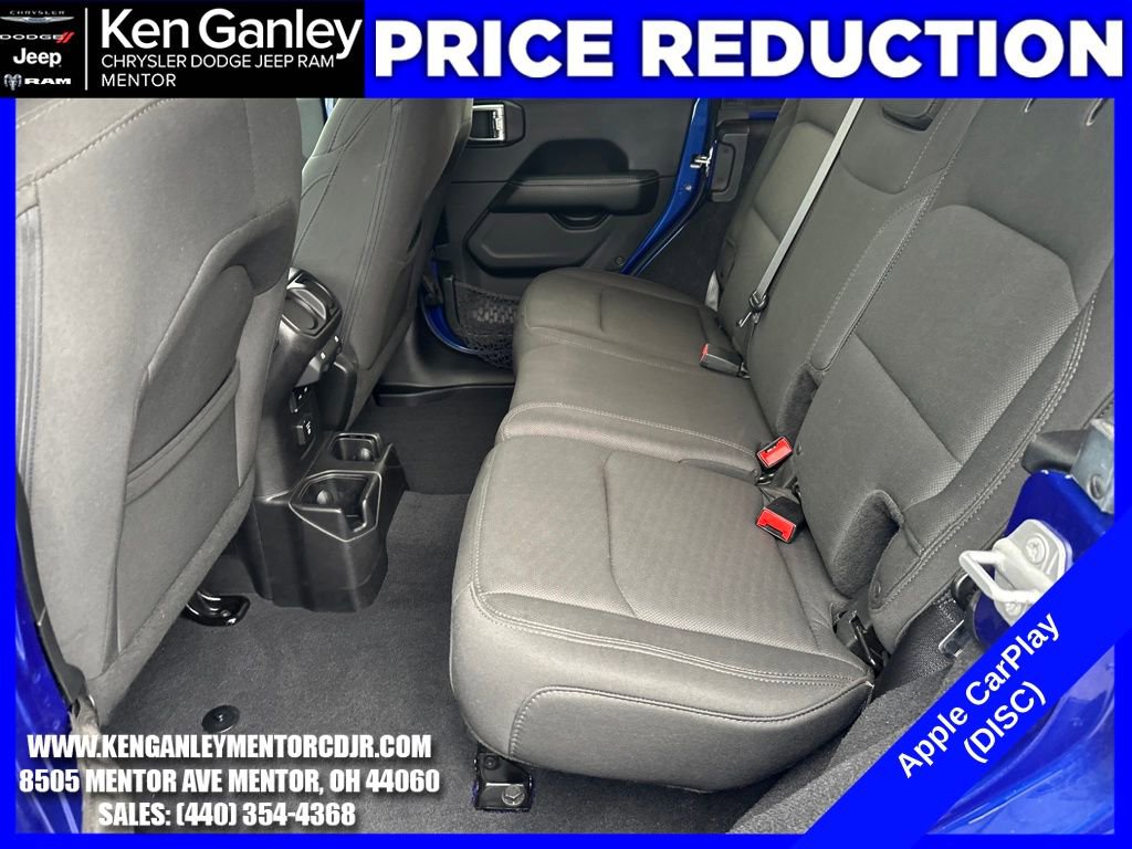 Used 2018 Jeep Wrangler Unlimited Sahara image 19