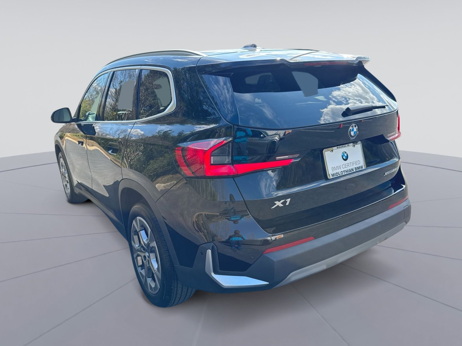 Certified 2023 BMW X1 xDrive28i w/ Convenience Package image 27