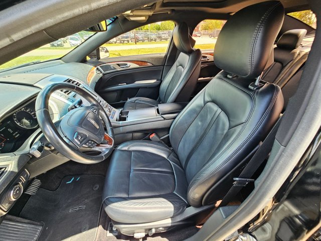 Used 2017 Lincoln MKZ Reserve w/ Climate Package FWD image 15