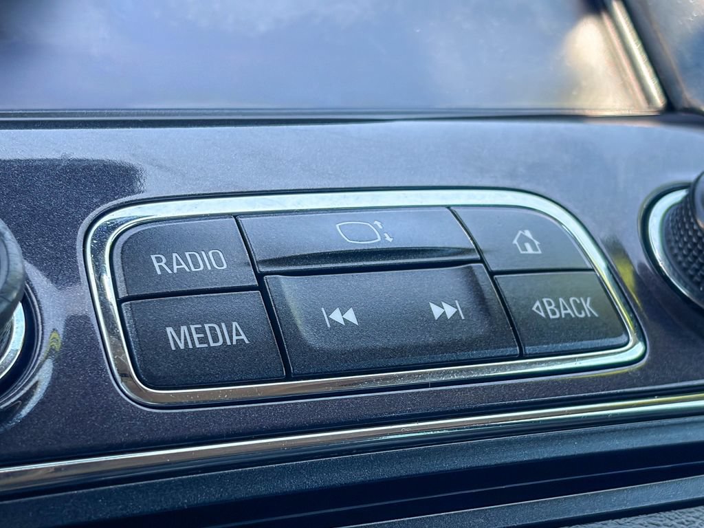 Used 2017 Chevrolet Impala Premier FWD image 28