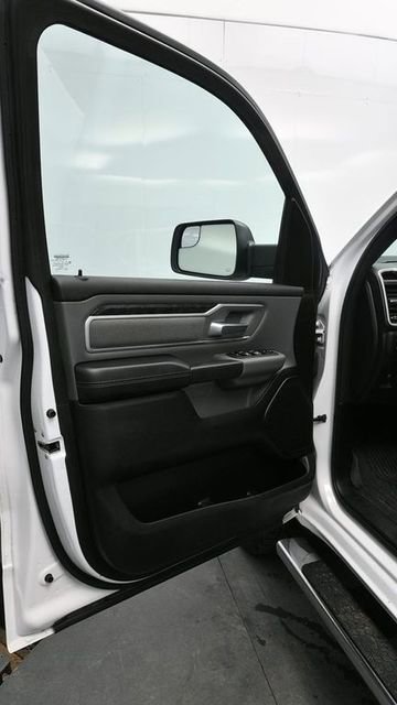 Used 2023 RAM 1500 Big Horn AWD/4WD image 15