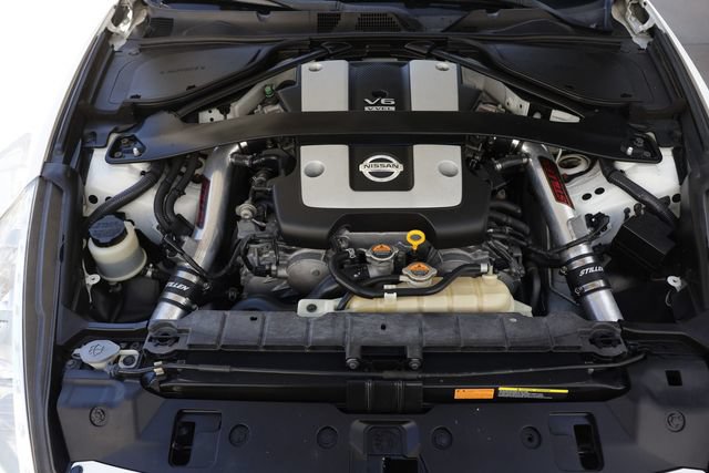 Used 2016 Nissan 370Z Coupe RWD image 21