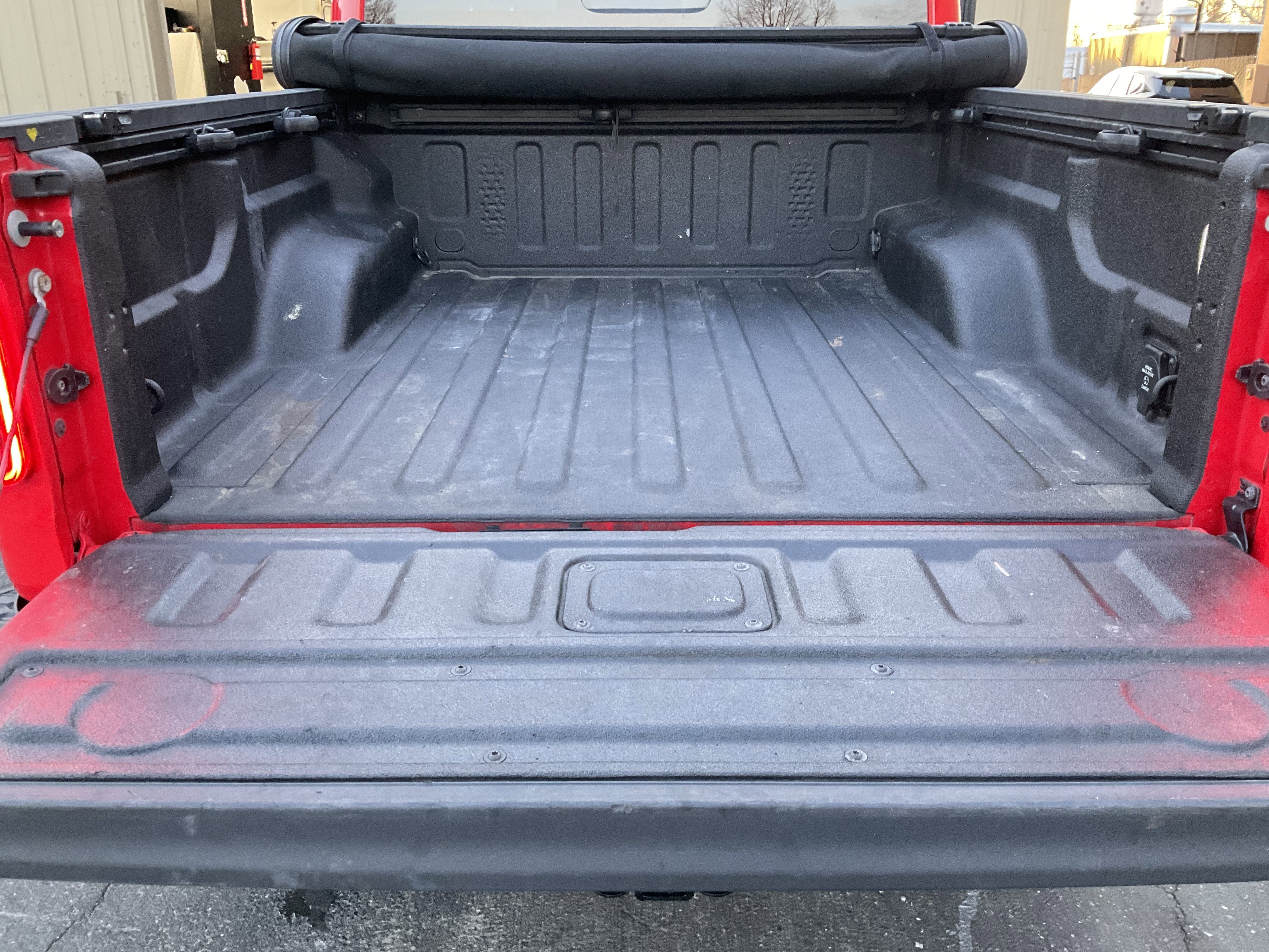 Used 2020 Jeep Gladiator Rubicon w/ Advanced Safety Group image 50