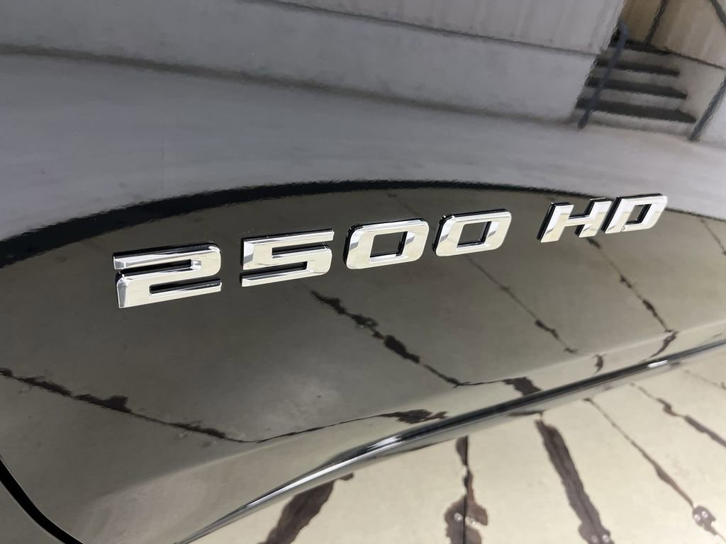 Used 2023 Chevrolet Silverado 2500 LTZ w/ Gooseneck/5TH Wheel Package AWD/4WD image 26