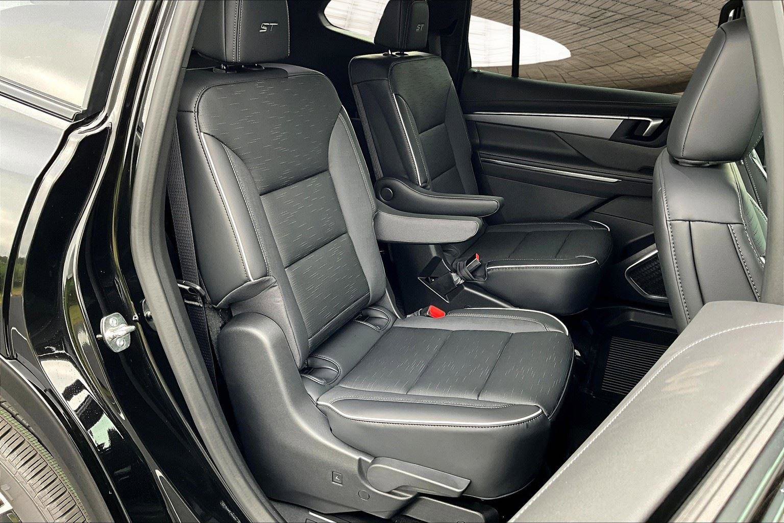 New 2026 Buick Enclave Sport Touring w/ Power Package image 9