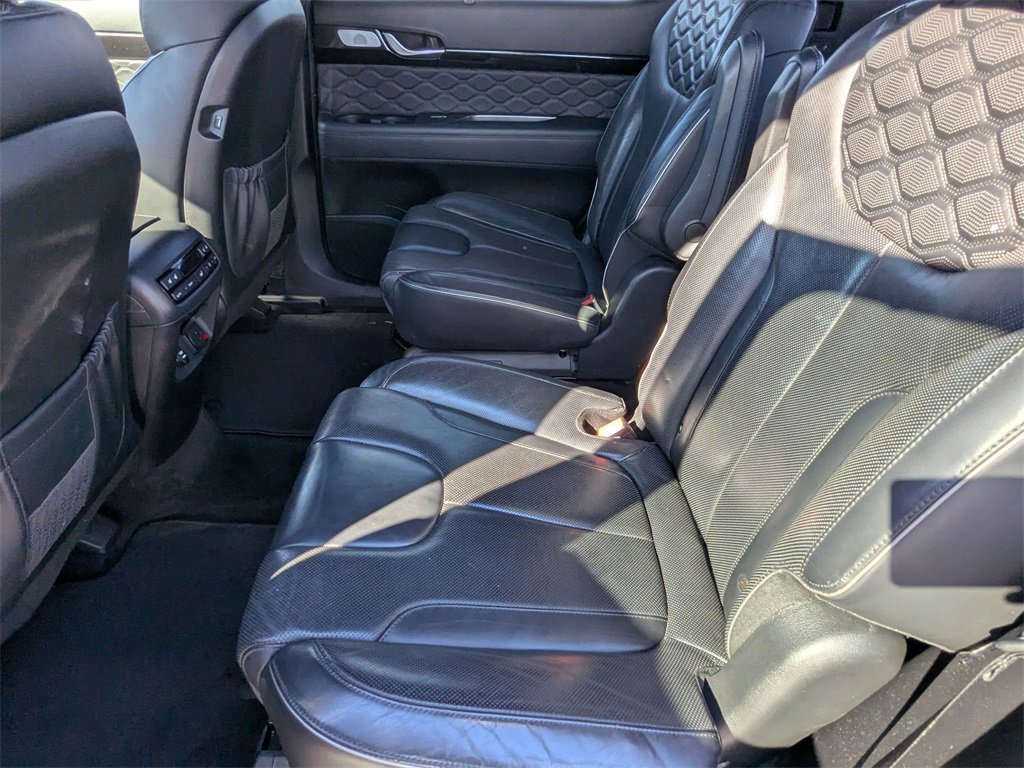 Used 2020 Hyundai Palisade Limited image 18